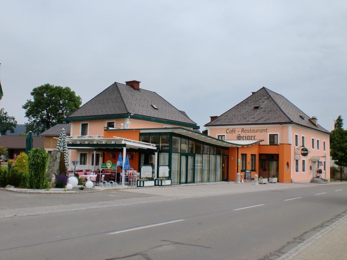 Restaurant Gaestehaus Seiger Sankt Lorenzen bei Knittelfeld Bagian luar foto